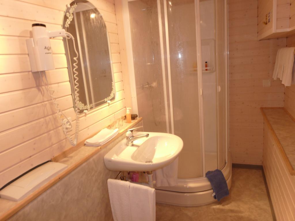 دافوس Hotel Elli الغرفة الصورة